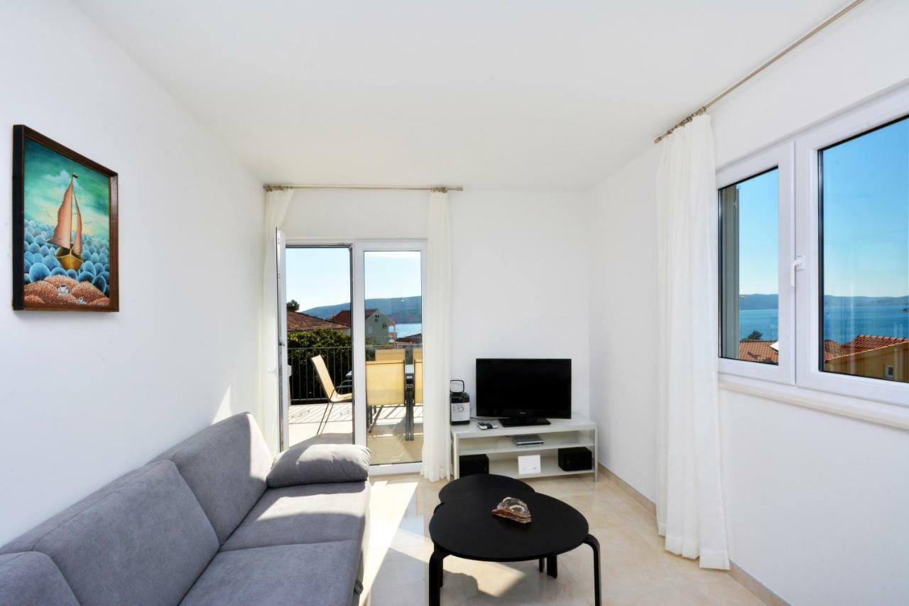 Apartment Reljic Seget Vranjica Exterior foto